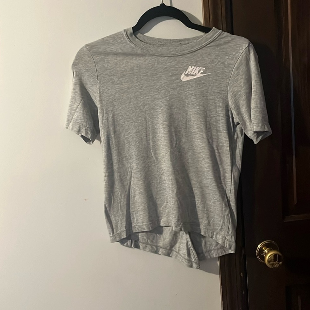 Girls Flowy Grey Nike Tshirt